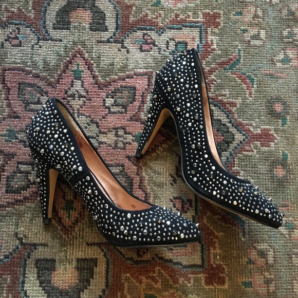 Aldo Perusia Studded Pumps - Picture 2 of 6